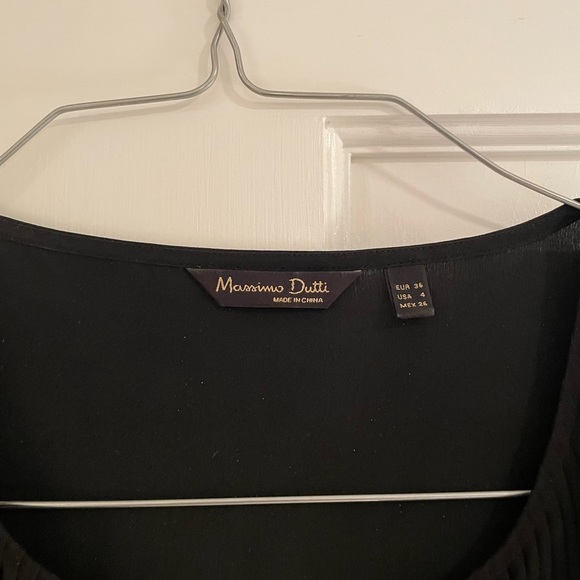 Massimo Dutti silk flowing pleated blouse - Picture 4 of 9